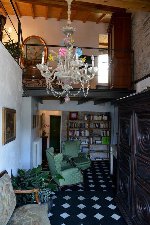 La Terrazza Di Vico Olivi B&B Ventimiglia Bagian luar foto